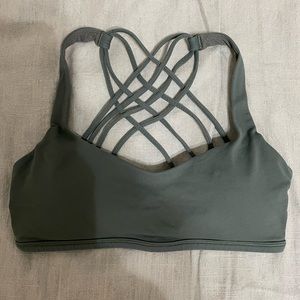 Lululemon free to be wild bra